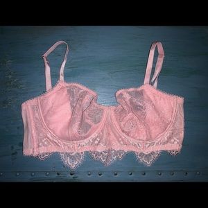 🛑❌SOLD❌🛑 Pink Lacy Victoria’s Secret Bra